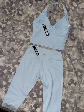 One Active Soft Motion Capri & Halter Tank